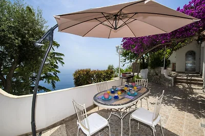 Villa a Praiano con terrazza vista mare