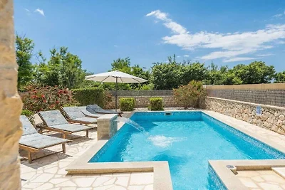 Villa in Privlaka mit Schwimmbecken