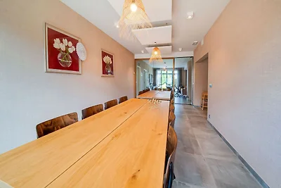 Geräumiges Ferienhaus in Bourseigne-Neuve