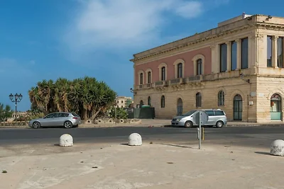 Hok Mercado a Ortigia BK