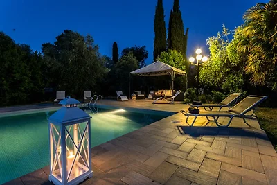 Villa in Lucca mit Pool und Landschaftsblick