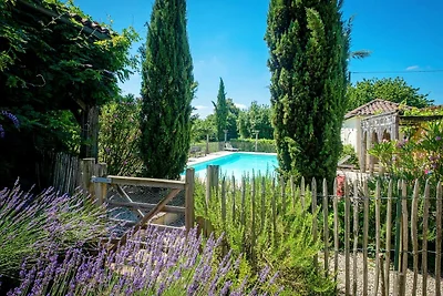 Schönes Bauernhaus mit privatem Pool