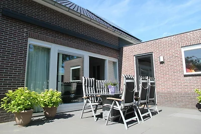 Moderna casa vacanze con veranda a Limmen