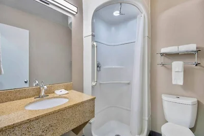 Letto accogliente ADA con piscina