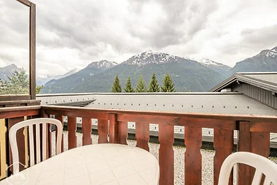 Dachgeschosswohnung mit unverbautem Bergblick
