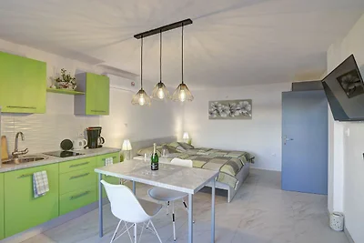 Apartments Luka & Leona - Two Bedroom Apartme...