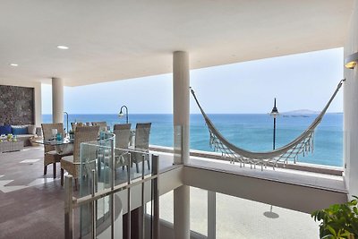 Wonderful beach/penthouse in Melenara Gran...