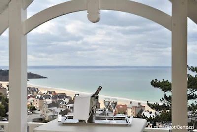 Casino-Residenz mit drei Zimmern