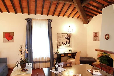 Elegante appartamento in villa d'epoca con...
