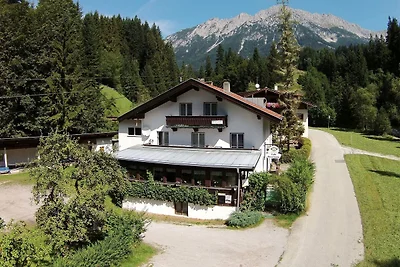 Erholsame Wohnung in Scheffau mit Wohnküche, ...