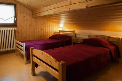 5 camere per 8 persone