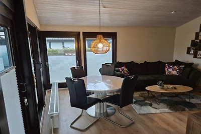 Freistehender Ferienbungalow im Fachwerkstil