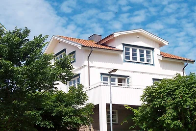 2 Personen Ferienhaus in KUNGSHAMN-By Traum