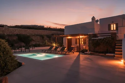 Villa Ano Mera mit privatem Pool