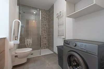 Villa mit 4 Schlafzimmern, Sérignan