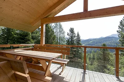 Chalet nelle Alpi vicino Sci e Foresta