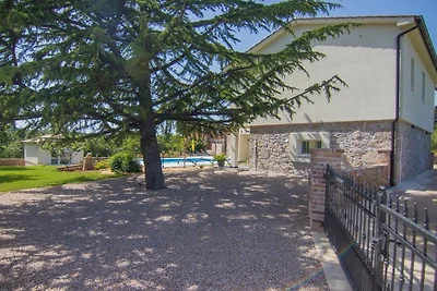 Cedar mit Pool & Sommerküche