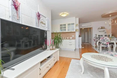 Apartment Hani 2 - Two Bedroom Apartment With...