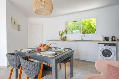 Chique villa met zwembad en strandtoegang