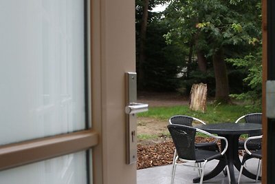 Gemütlicher Bungalow mit zwei Bädern im Wald