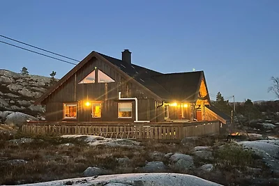11 Personen Ferienhaus in Kvenvær