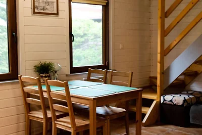Ferienhaus mit Kamin und großer Terrasse