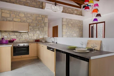 Ferienhaus, Kyrianna