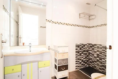 Appartement in Canet bij strand Racó de Mar