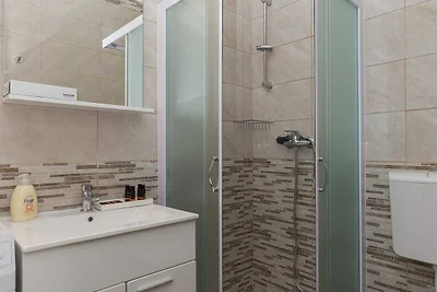 Apartments Olive - One Bedroom Apartment with...