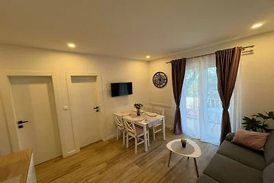 Apartment & Rooms Papa - Two Bedroom Apartmen...