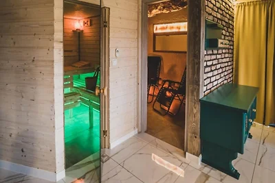 Duży dom wakacyjny, jacuzzi, sauna, grota...