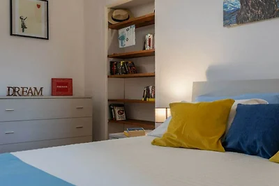 Wohnung in Torino mit Balkon und Parken