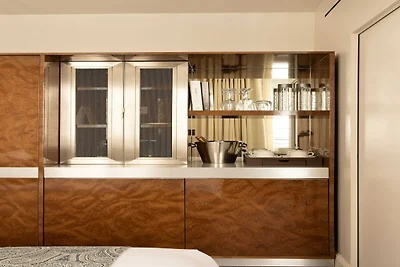 Palais Bourbon Hotel – Zimmer 15 – 2P –...