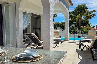 Ferienhaus in Nerja mit Schwimmbecken