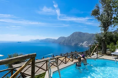 Casa a Praiano con piscina e vista Capri