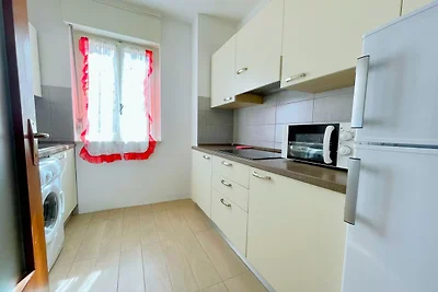 Apartment near Lungomare Trieste for 7