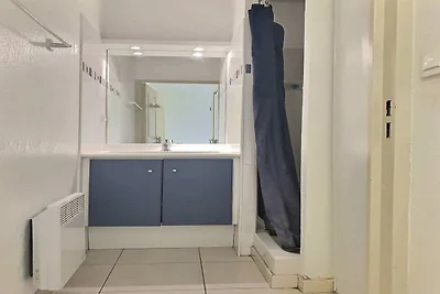 Appartement aan het strand met zwembad