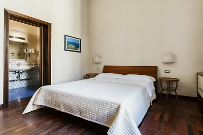 Grimaldi 8 Apartment