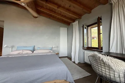 Casa de vacaciones en Gargnano con piscina.