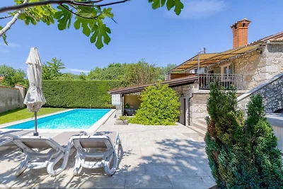 Maison de vacances à Dobrinj avec piscine