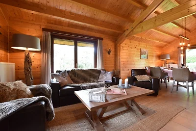 Geräumiges Chalet in Durbuy mit Garten