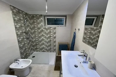 Elegant Lovran Apartment with Garden - Two Be...