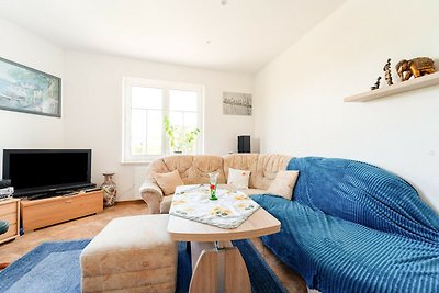 Ferienwohnung In Petersberg mit Garten