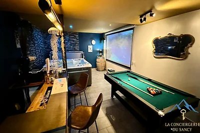 Wohnung in Le Mont-Dore mit Whirlpool