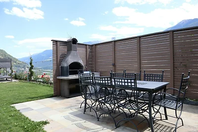 Wohnung in Goldrain mit Pool und Bergblick