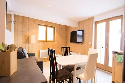 Chalet in La Ruaz in der Nähe von Skipisten