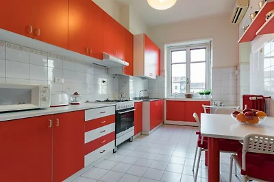 Wohnung in Torino mit Balkon und Parken