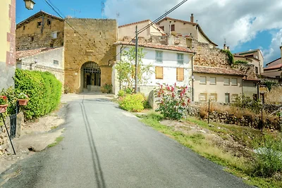 Villa in Salinillas de Buradón mit Pool