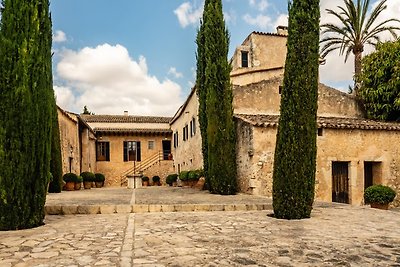 Castello del XVII secolo con piscina