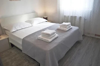 Apartment in Maslenica f�r 6 Personen
